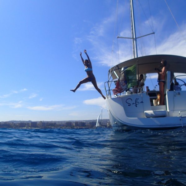 a small boat in a body of water