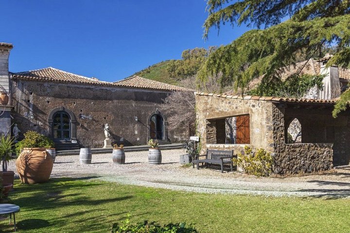 Discover Unmissable Experiences in Sicily: Tailored for Travelers from New York. Become a Member of Sicily Vibe Concierge