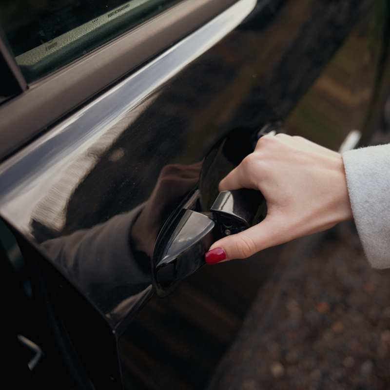 Become a Sicily Vibe Concierge Member: Tailored Support for USA Travelers Flying to Sicily with Neos, Delta, and United Airlines in Summer 2024