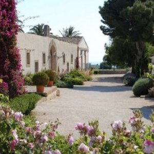 Sicily Vibe Concierge: Your Guide to Luxurious Villas and Private Event Venues in Sicily